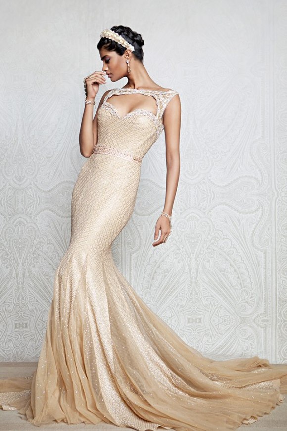 Tarun, Tahiliani, couture, exposition, 2013, The 4 C's, Couture, Crystals, Craft and Carat, indian bridal, asian, fashion, wedding, dehli, bombay. DLF Emporio, white wedding dress