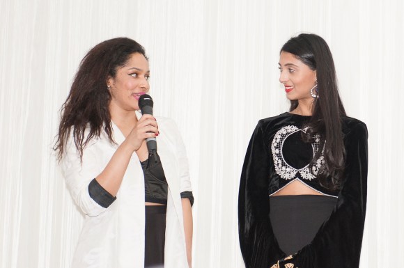 sonam kapoor, fashion flash mob, pernia quereshi, pernia's pop up, masaba gupta, 