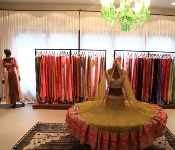 Sabyasachi, Ogaan,India, Mumbai, wedding, shaadi, sari, lengha, bride, bridal, s/s 14, Fizaa, Zarine Khan, Tip Top, Bangles, Costume Jewellery, Manish Malhotra, Diffusion